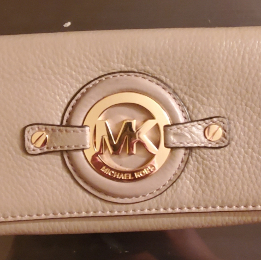 MK wallet